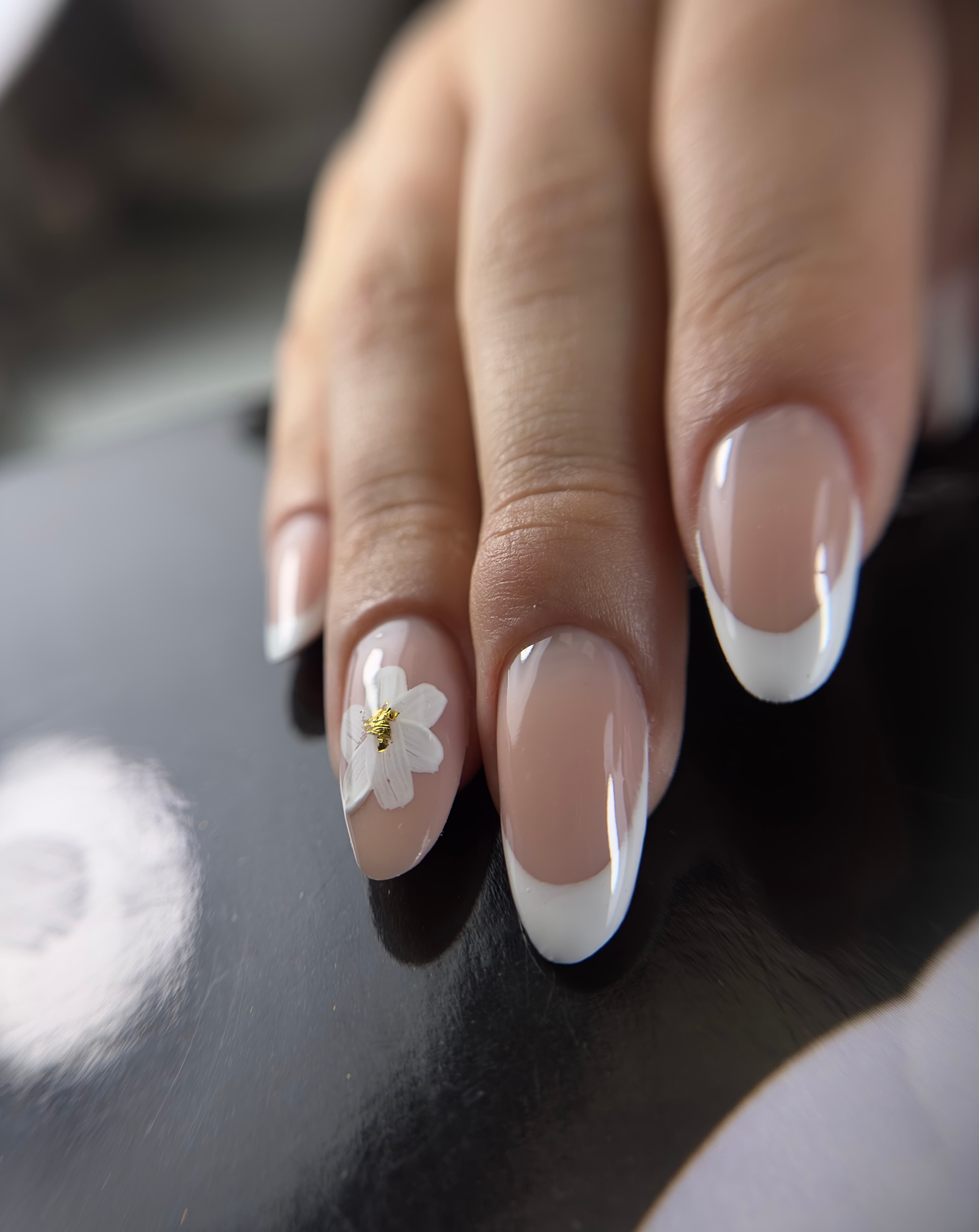 Trabajo de uñas 8